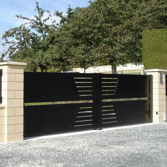 Portail battant ou portail coulissant : comment faire le bon choix ?