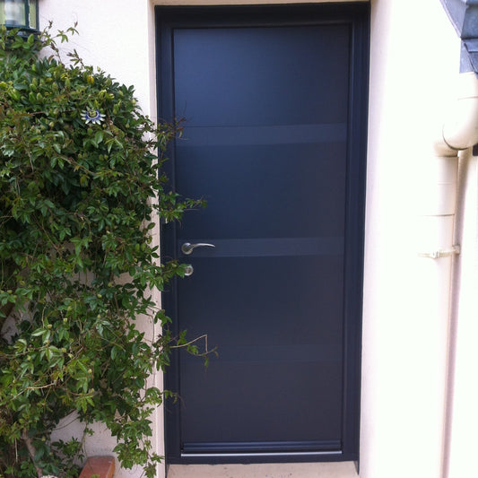 Comment bien choisir une porte d’entrée pleine ?